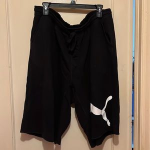 Gently loved men black Puma shorts. Size XXL smoke free